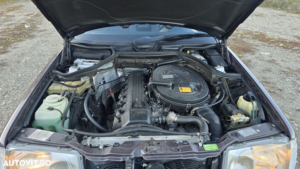 Mercedes-Benz W124 - 38