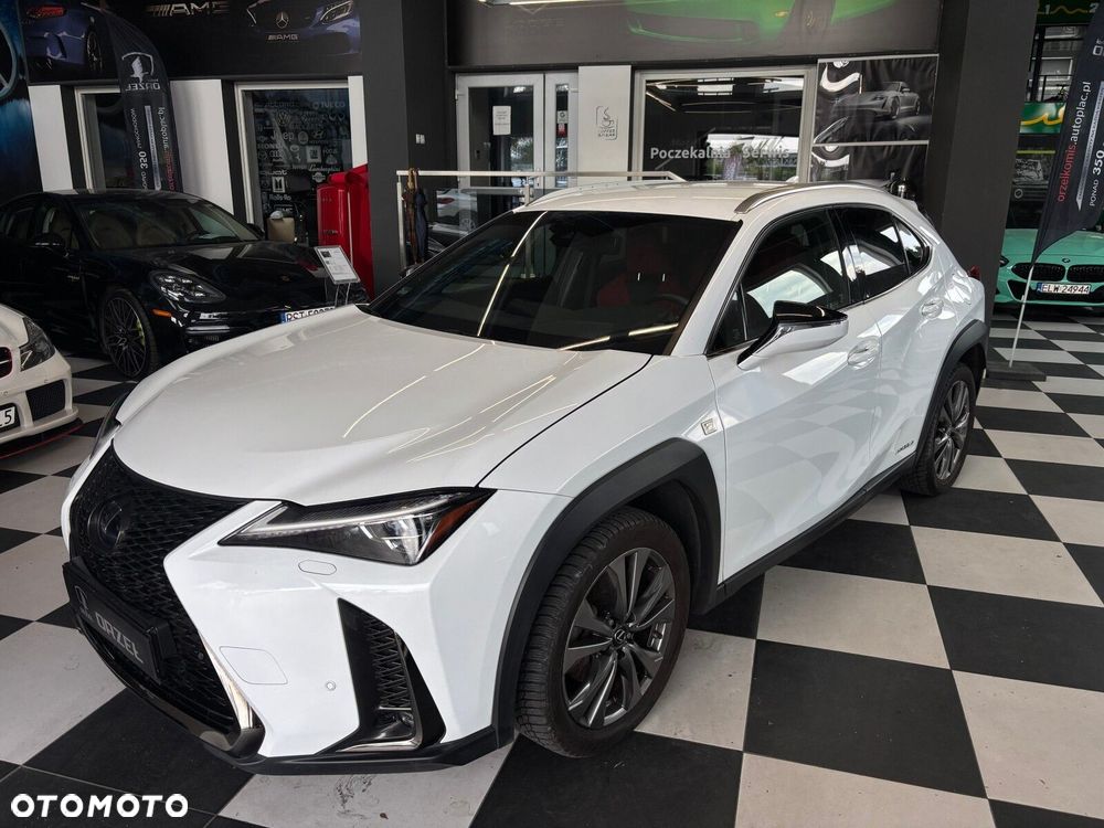 Lexus UX - 2