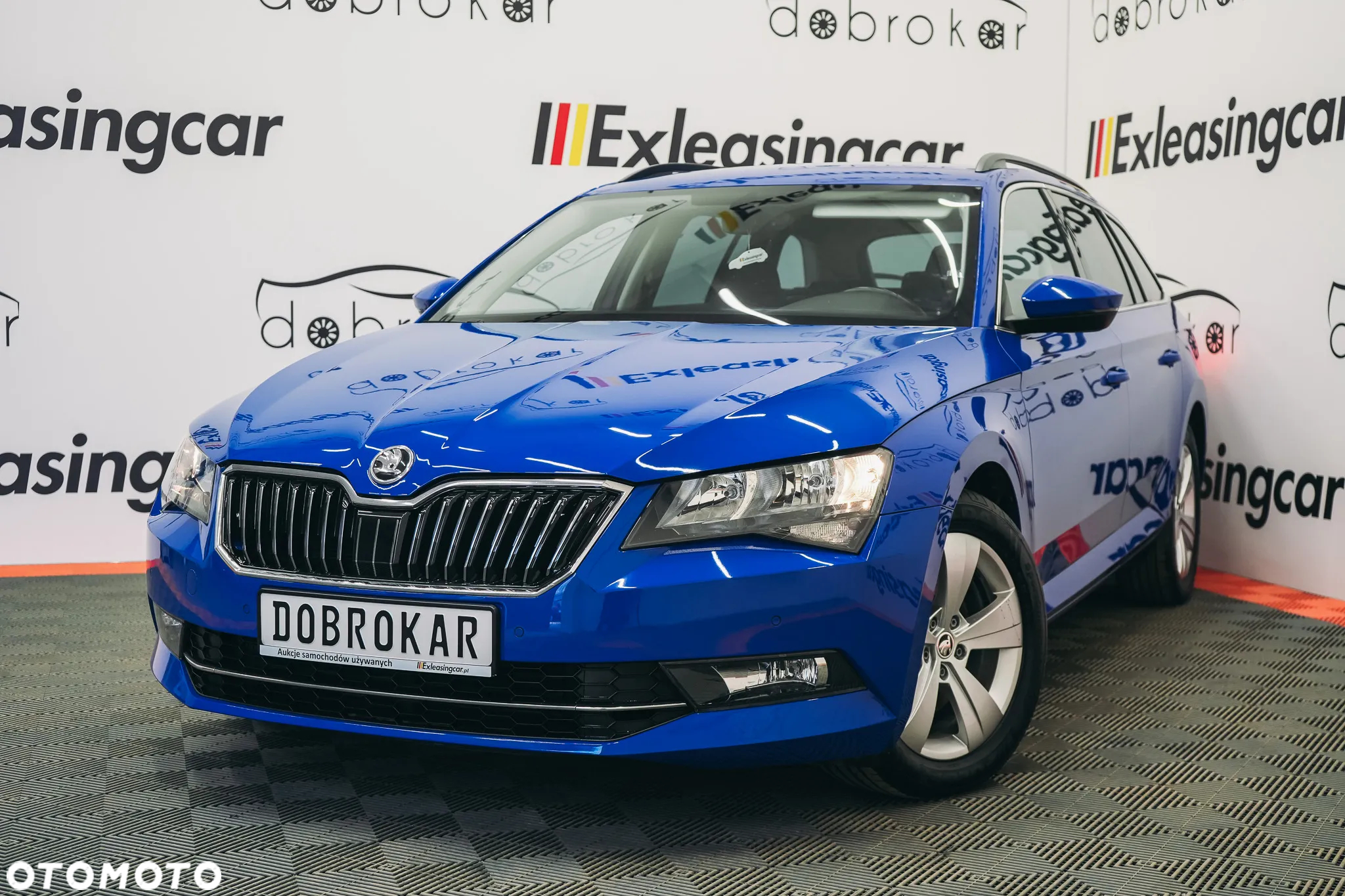 Skoda Superb 2.0 TDI SCR Ambition - 6