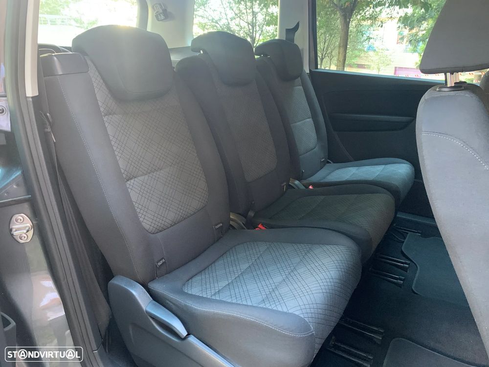 VW Sharan 2.0 TDI Blue Confortline - 11