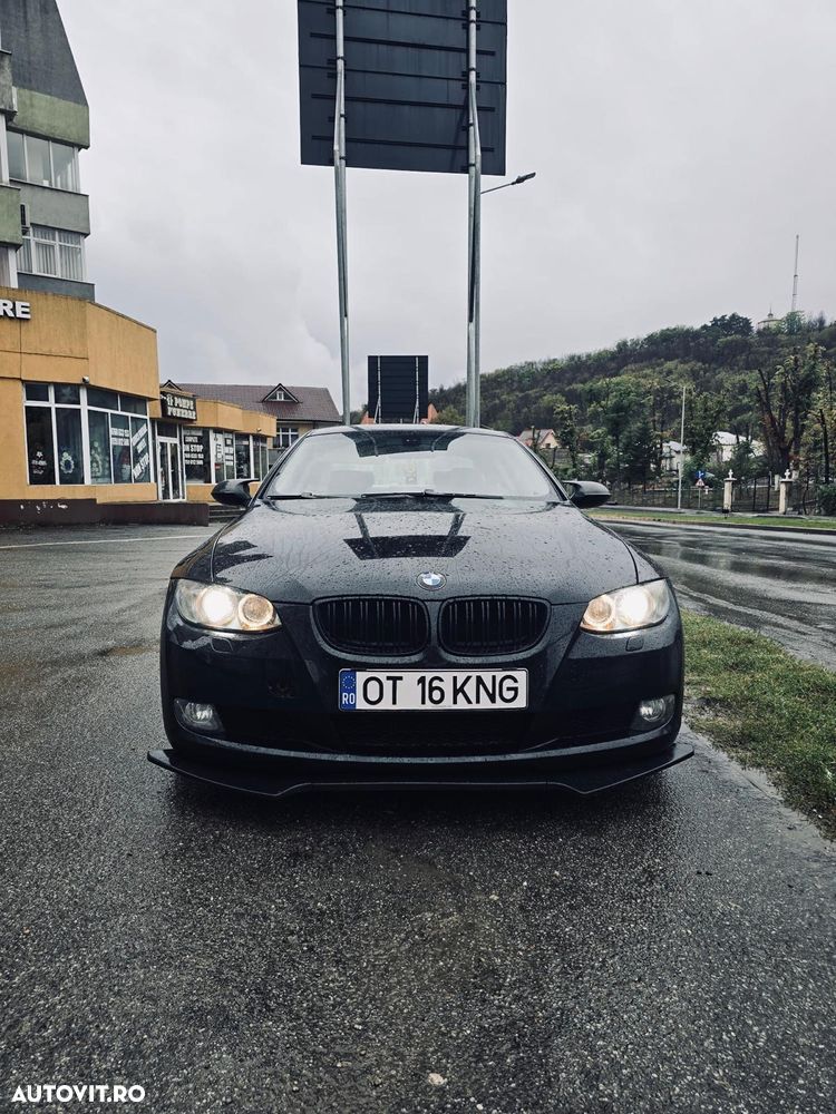 BMW Seria 3 325i - 2