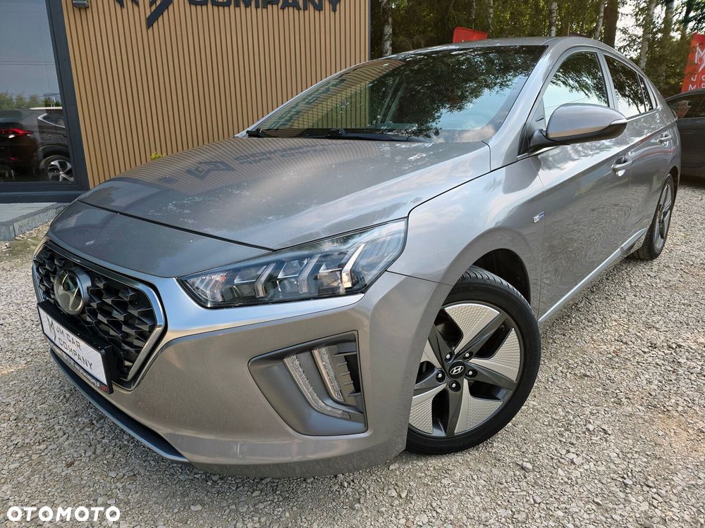 Hyundai IONIQ - 3