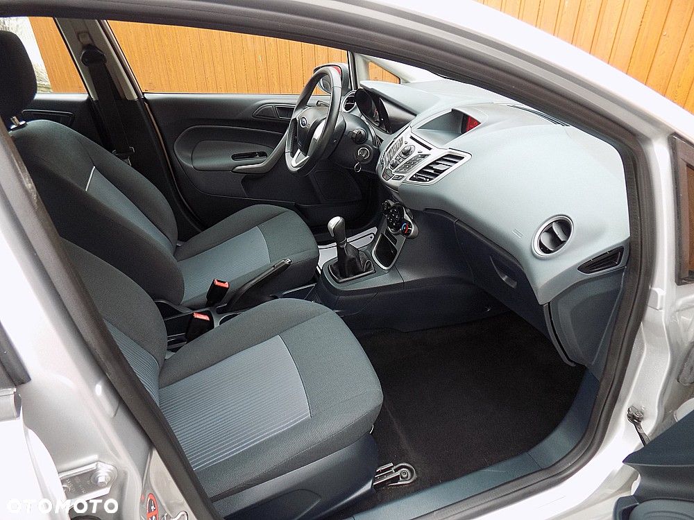 Ford Fiesta 1.25 Champions Edition - 8