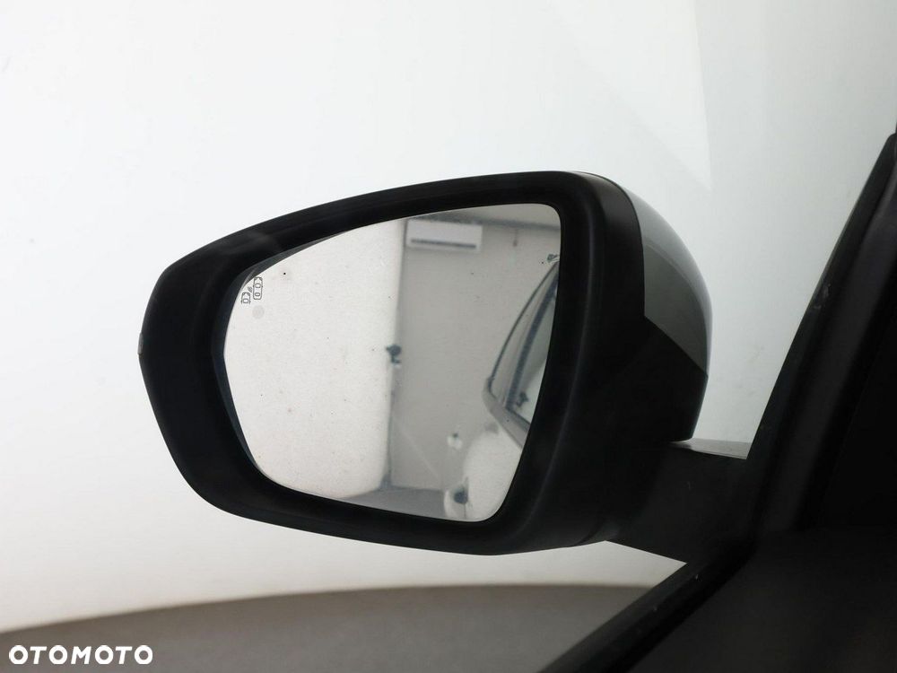 Peugeot 3008 BlueHDi 130 Stop & Start EAT8 Allure Business-Paket - 39