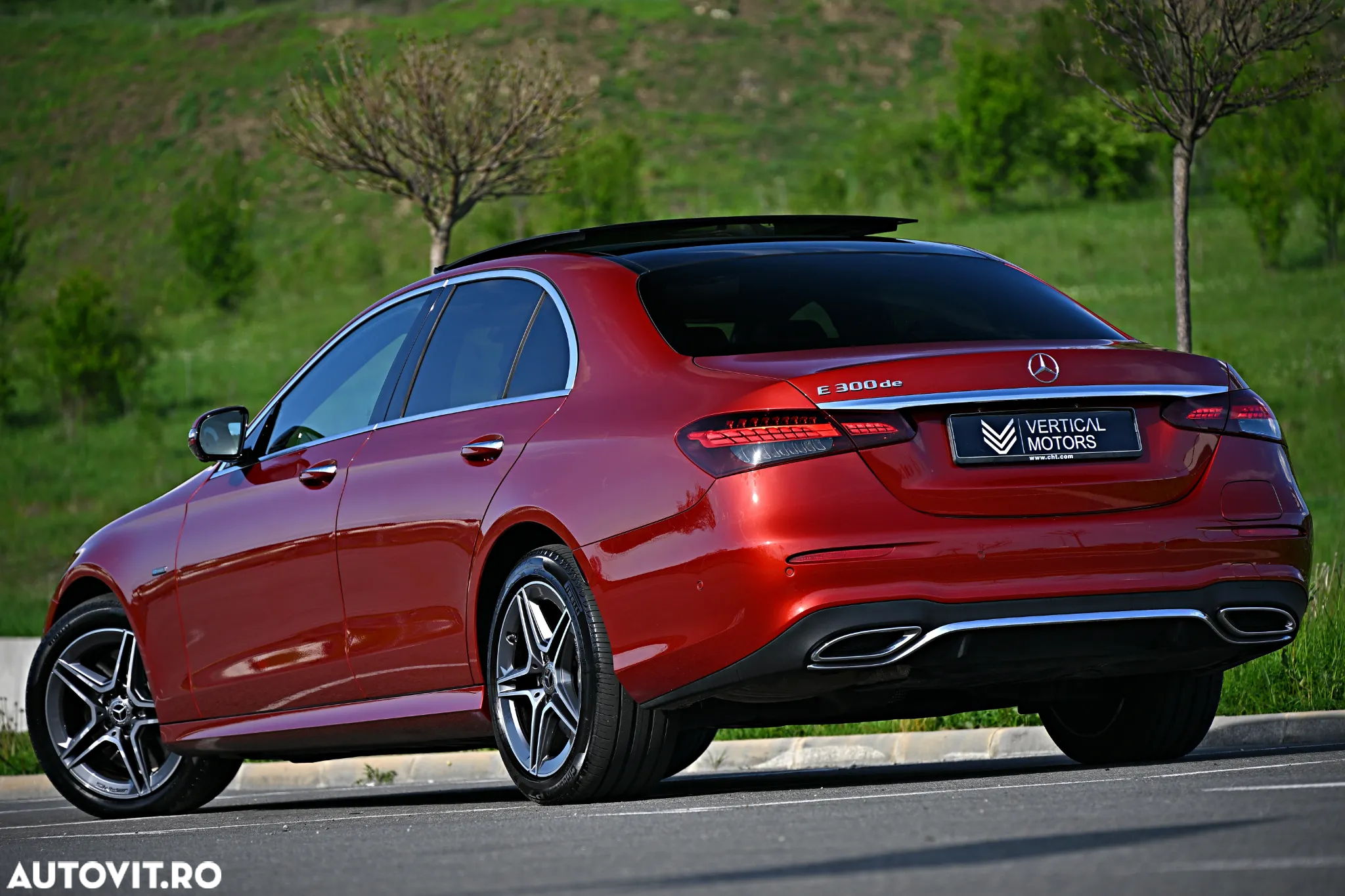 Mercedes-Benz E 300 de T 9G-TRONIC AMG Line - 27