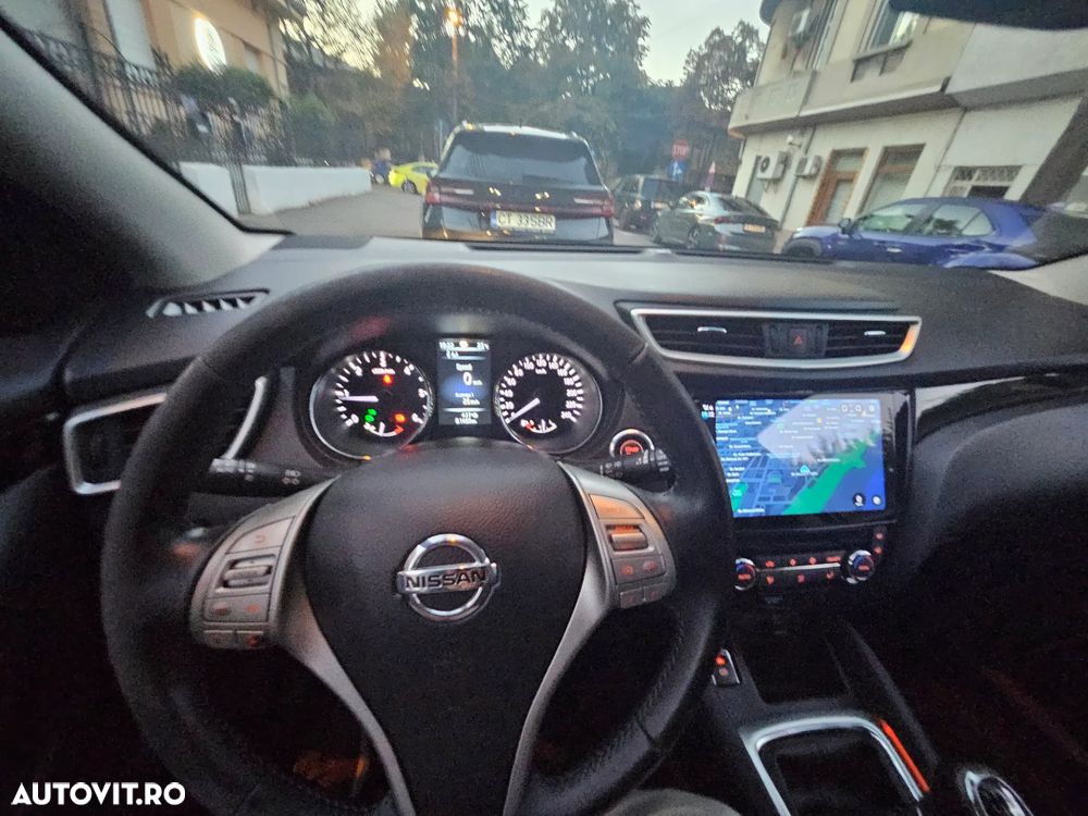 Nissan Qashqai 1.5 DCI Start/Stop N-Connecta - 10