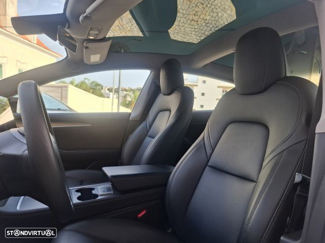 Tesla Model 3 Standard RWD - 35