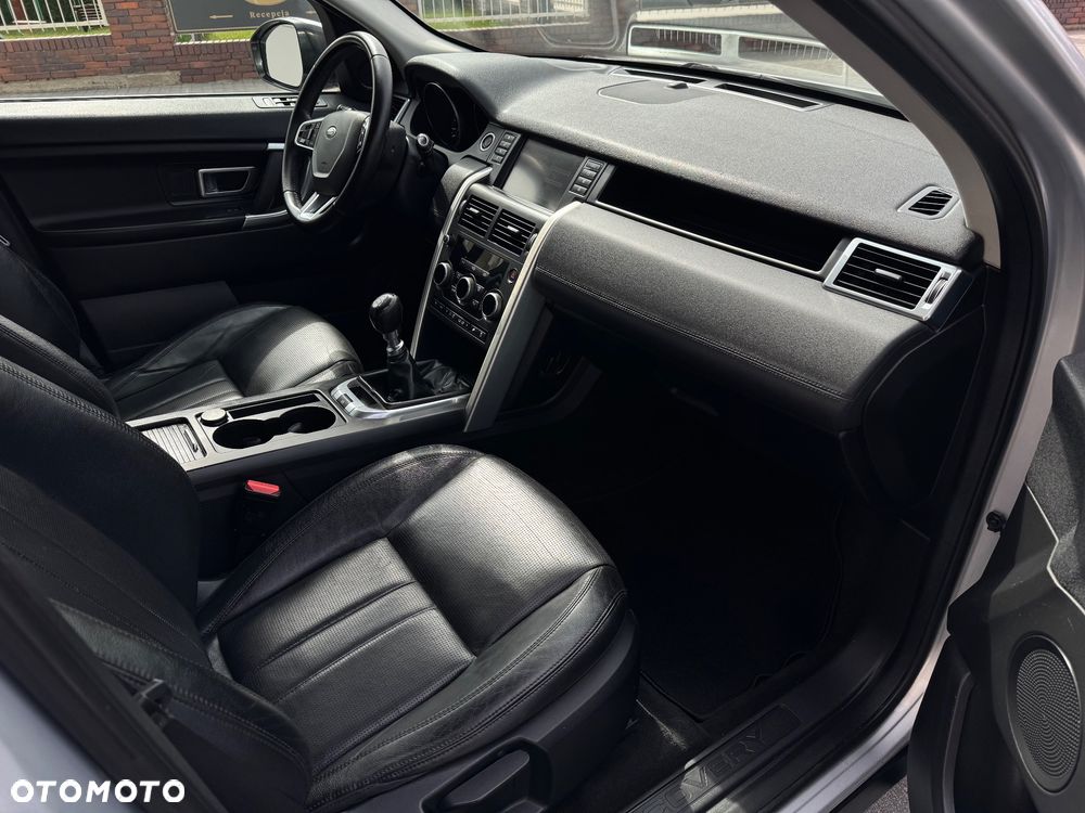Land Rover Discovery Sport TD4 HSE Luxury - 17