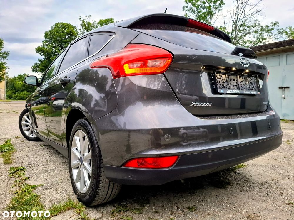 Ford Focus - 28