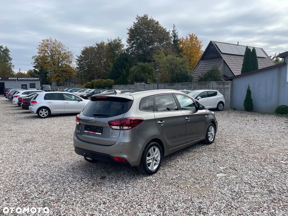 Kia Carens 1.7 CRDi 141 Dream Team Edition - 5