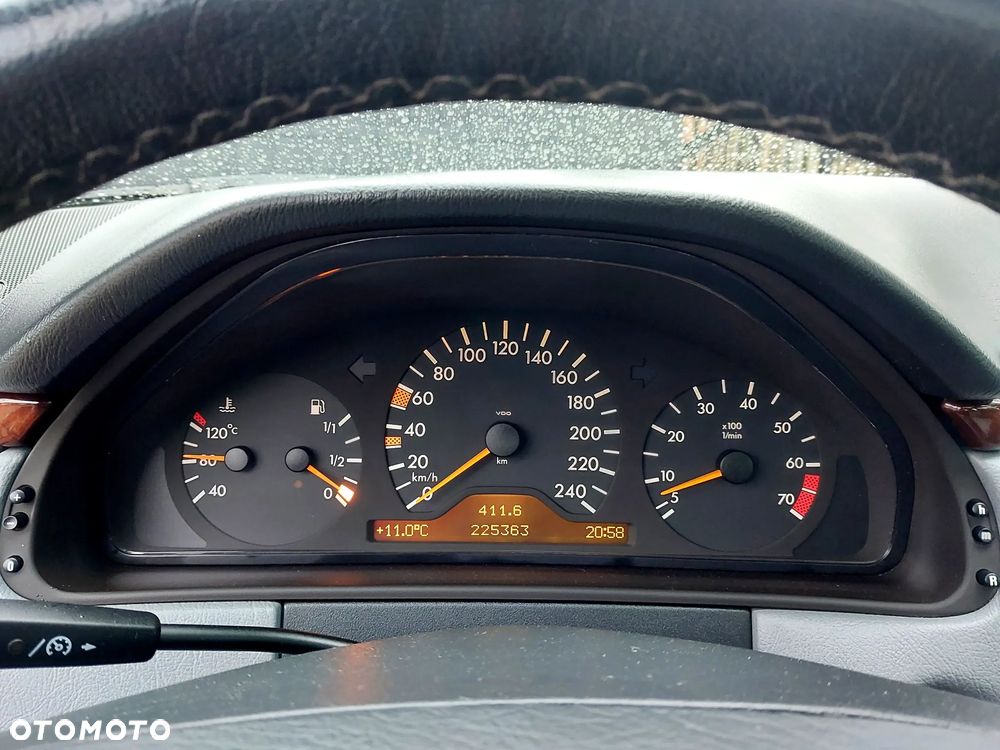 Mercedes-Benz Klasa E - 30