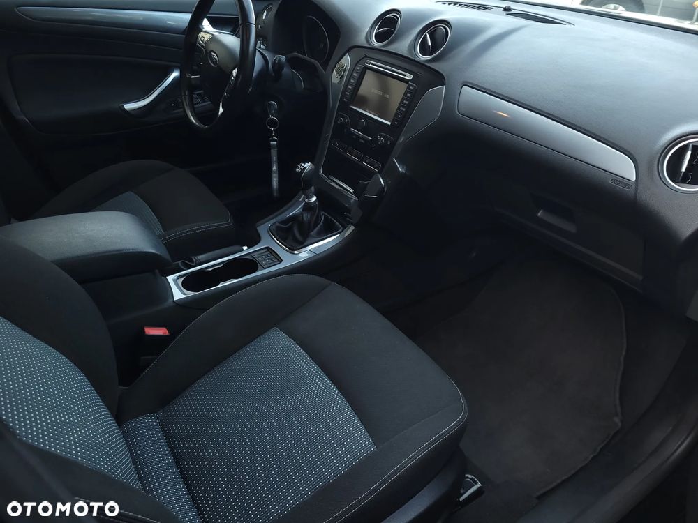 Ford Mondeo 2.0 TDCi Trend - 22