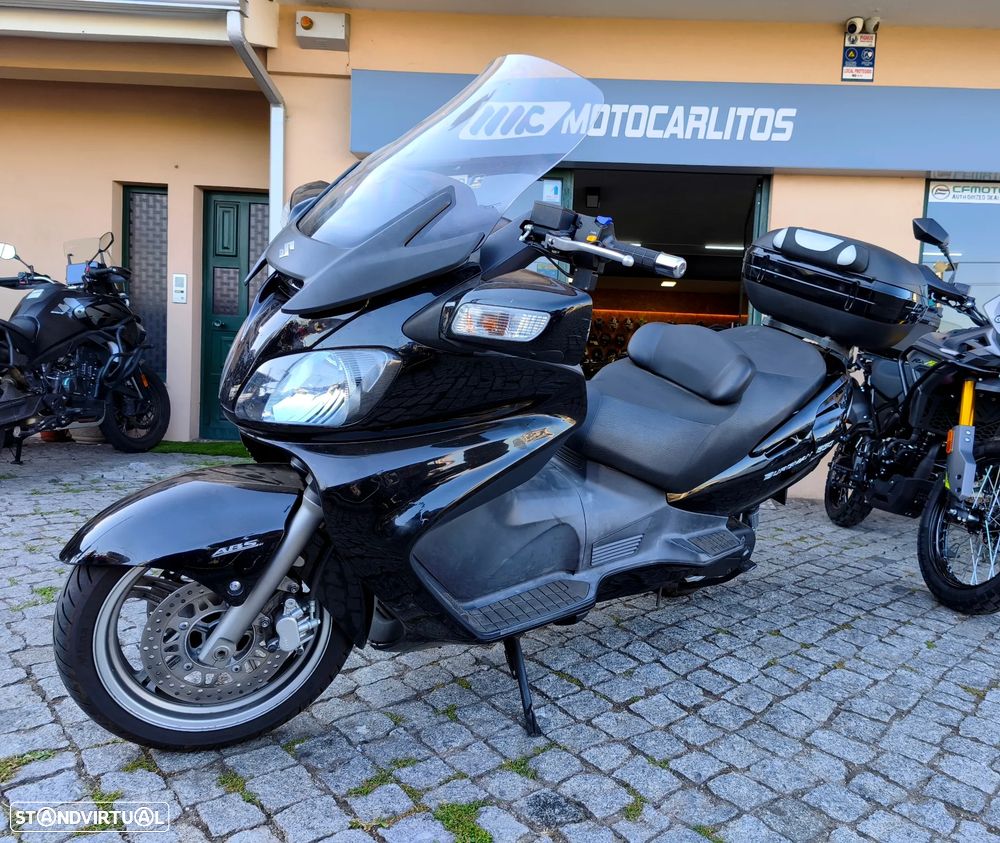 Suzuki Burgman - 8