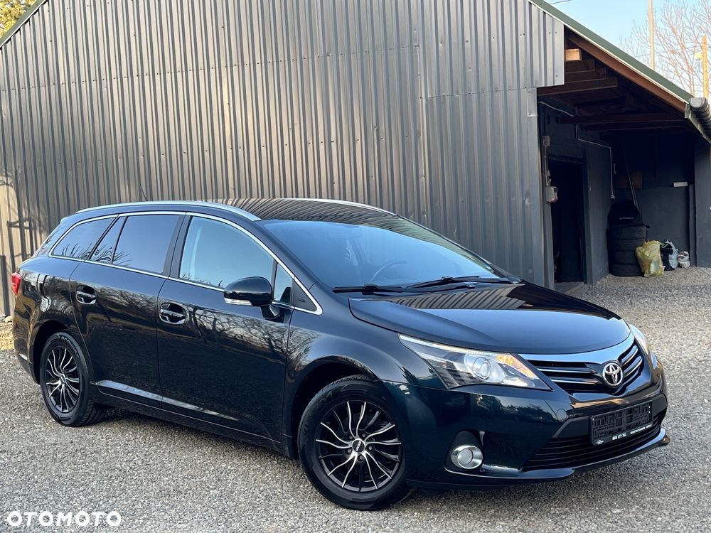 Toyota Avensis - 4