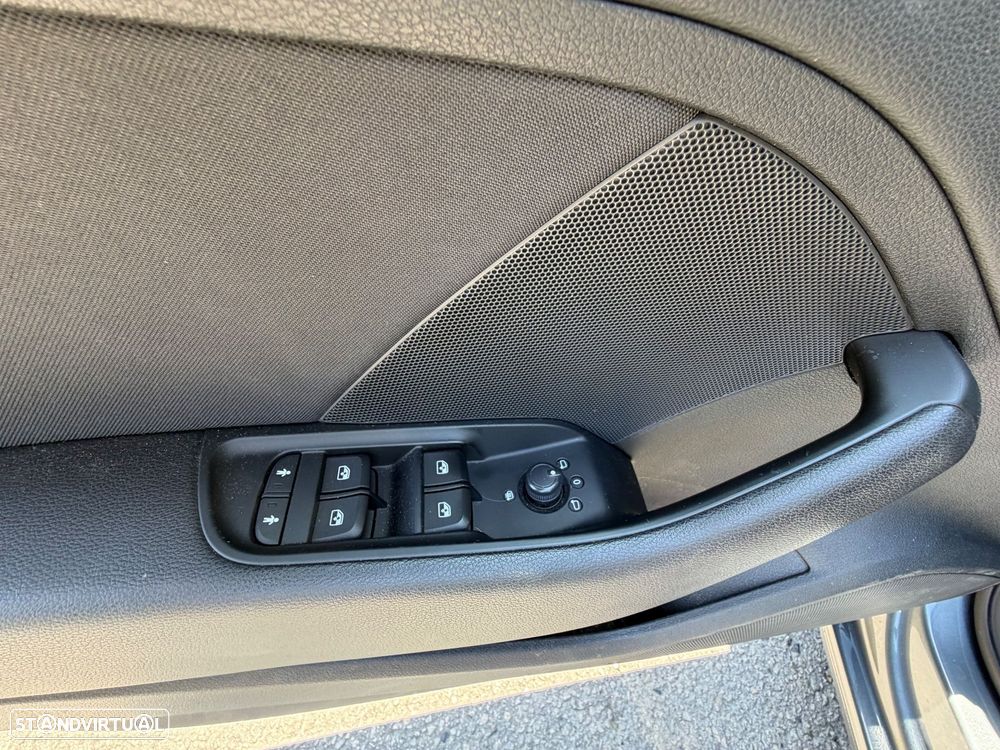 Audi A3 Sportback 1.6 TDI Advance Ultra - 9