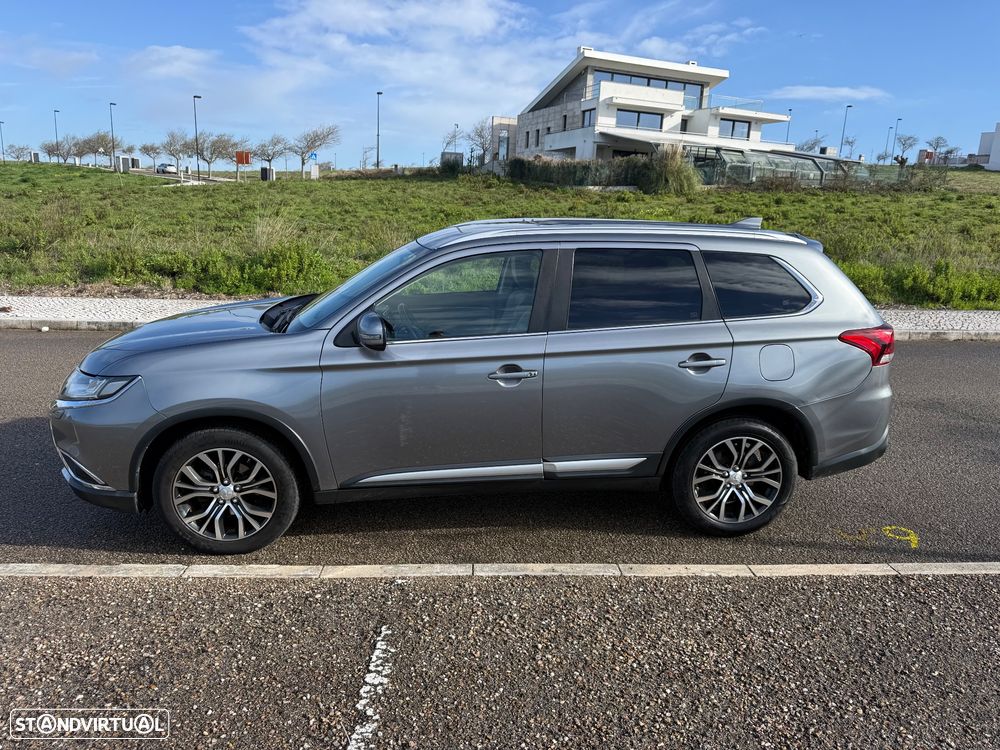 Mitsubishi Outlander 2.2 DI-D Intense+ - 5