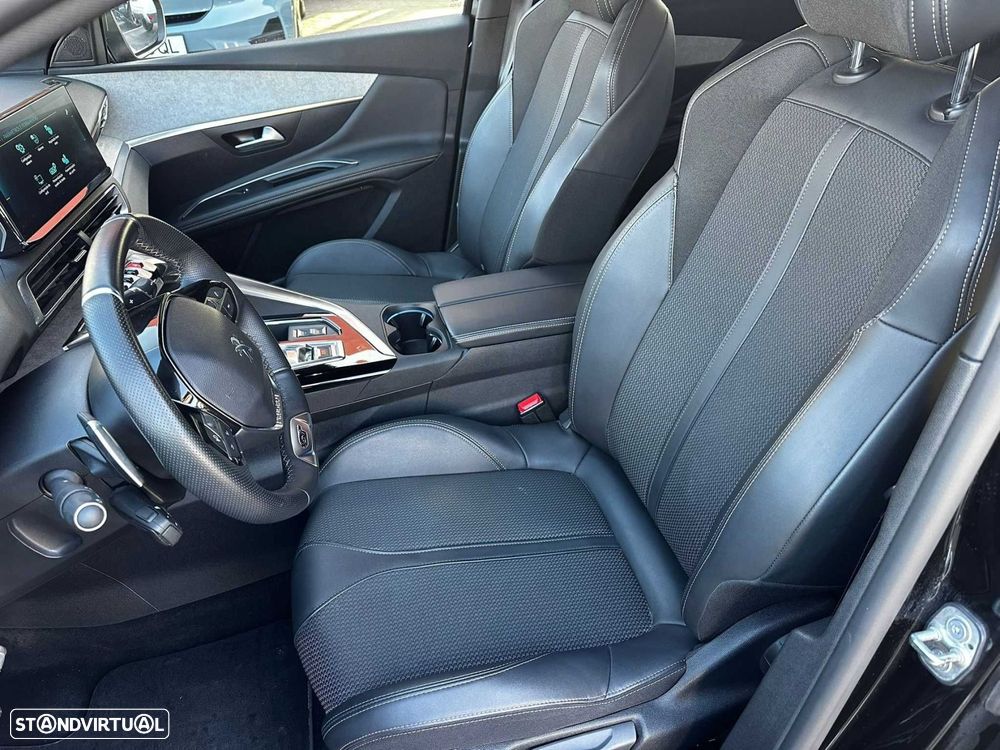 Peugeot 3008 1.6 Hybrid GT Pack e-EAT8 - 11