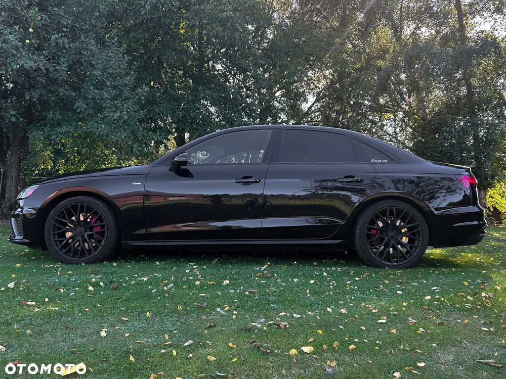 Audi A4 Limousine - 1