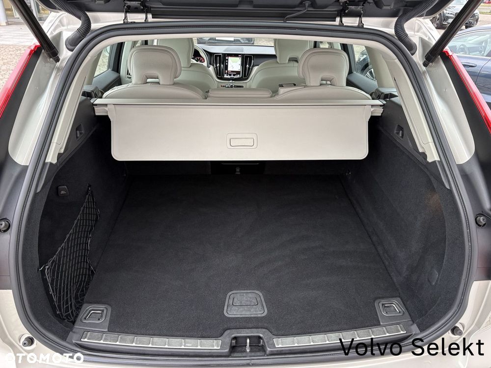 Volvo XC 60 - 24