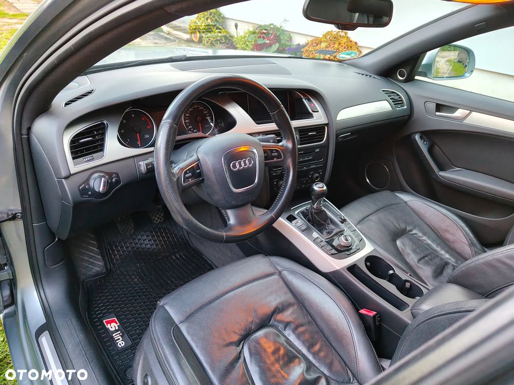 Audi A4 Limousine - 9