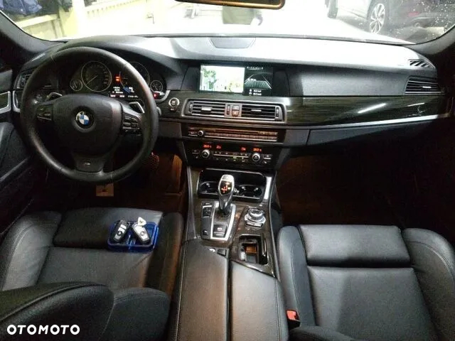 BMW Seria 5 528i Sport-Aut - 25