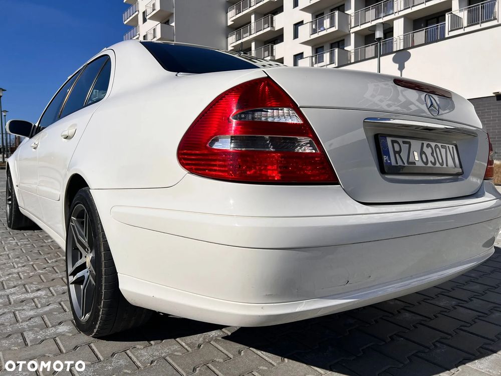 Mercedes-Benz Klasa E 280 CDI T Elegance - 32