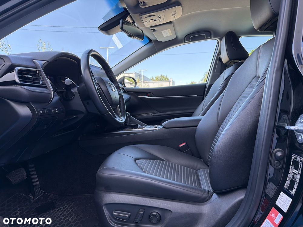 Toyota Camry 2.5 Hybrid Prestige CVT - 9