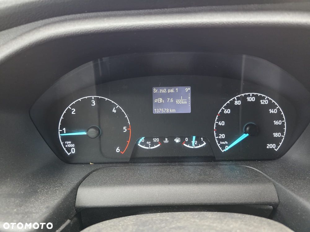 Ford TRANSIT CUSTOM - 9