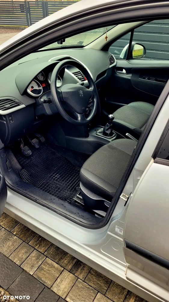 Peugeot 207 1.4 16V Sporty - 5