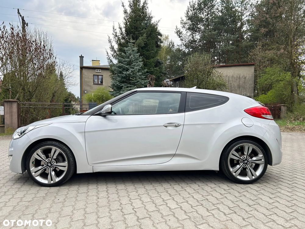 Hyundai Veloster 1.6 Style - 9