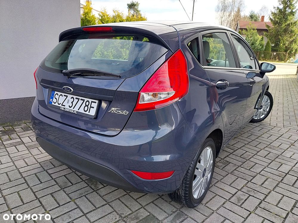 Ford Fiesta 1.25 Champions Edition - 31