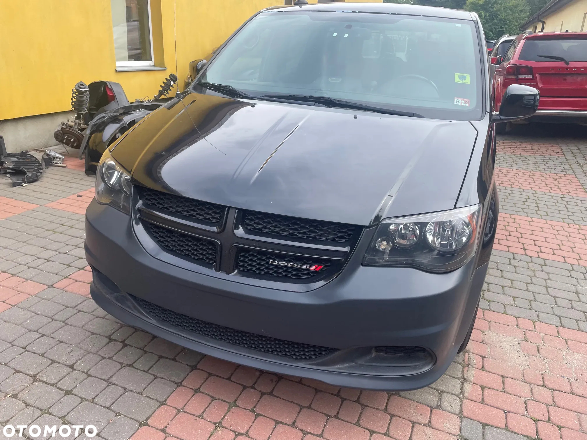 Dodge Grand Caravan - 4
