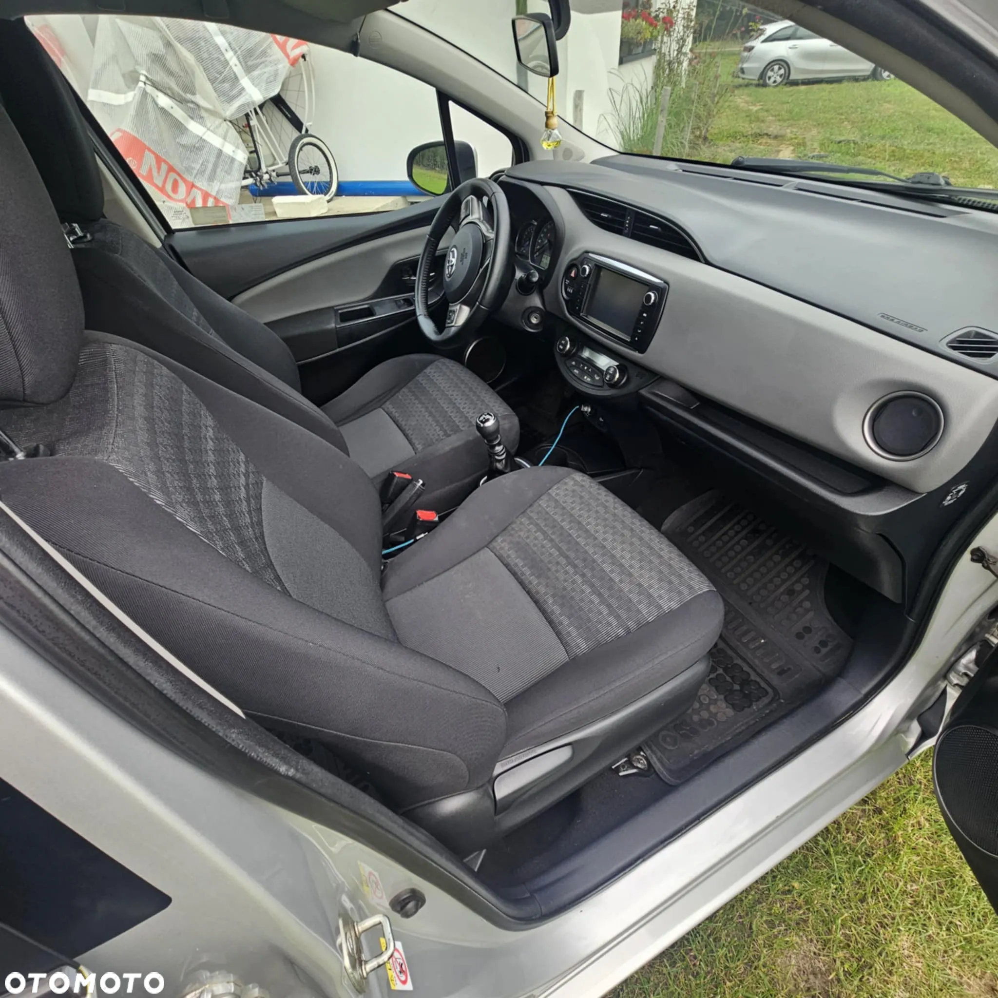Toyota Yaris 1.33 Active EU6 - 15