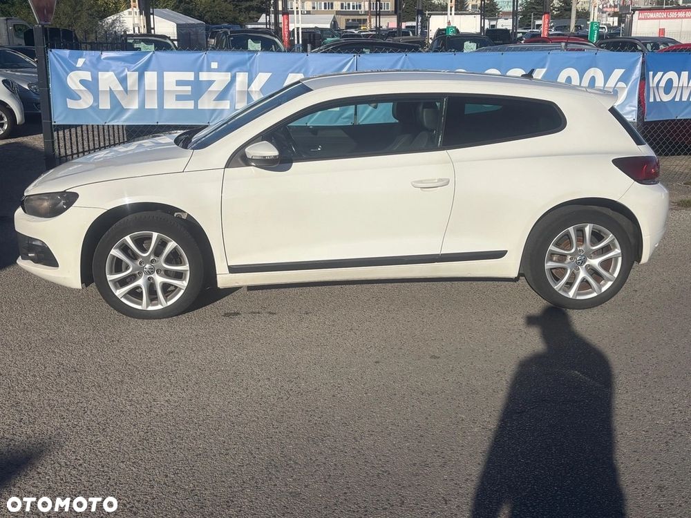 Volkswagen Scirocco 2010 photo 2