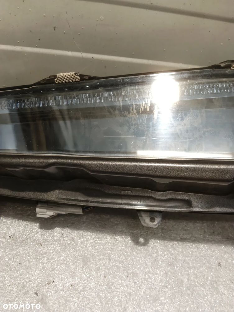 Lexus LC LC500 LAMPA TYLNA PRAWA STRONA KOITO 11-19 - 3