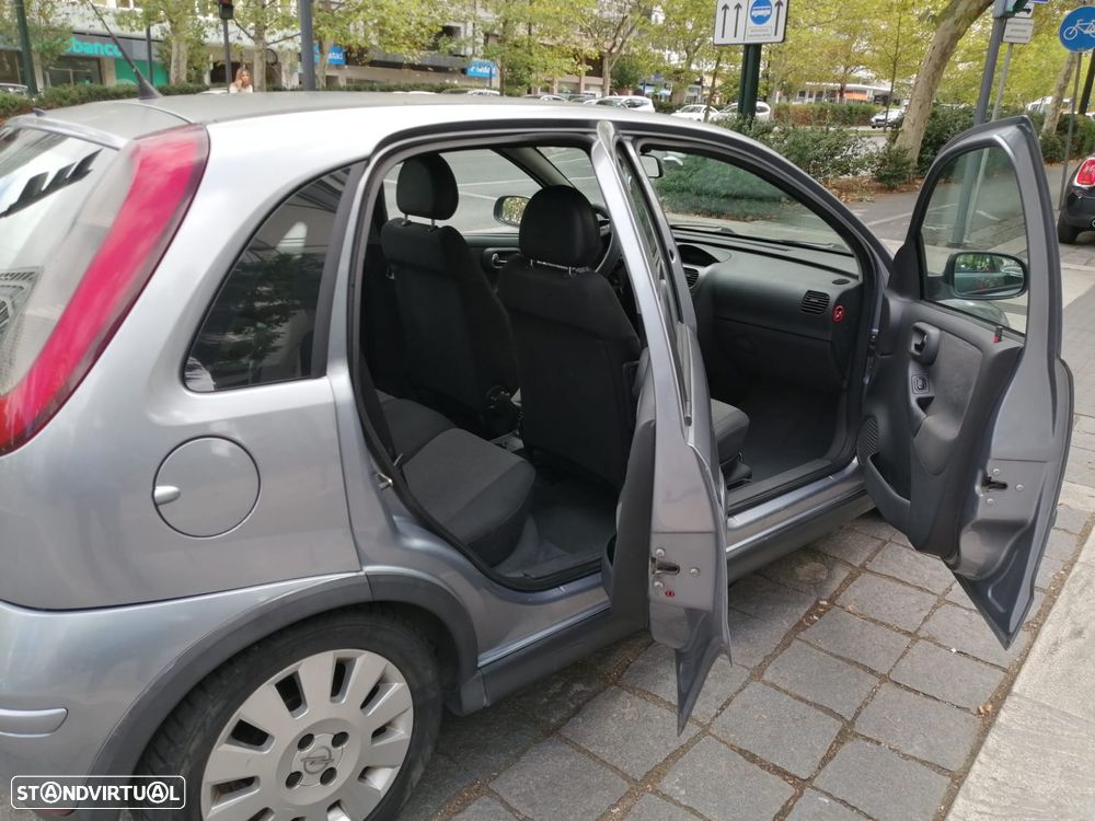 Opel Corsa 1.3 CDTI Cosmo - 4
