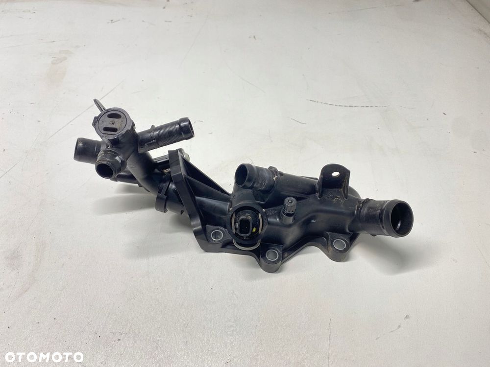 OBUDOWA TERMOSTATU DACIA SANDERO II STEPWAY 0.9 TCE H4BB 110606217R 12-16 - 1