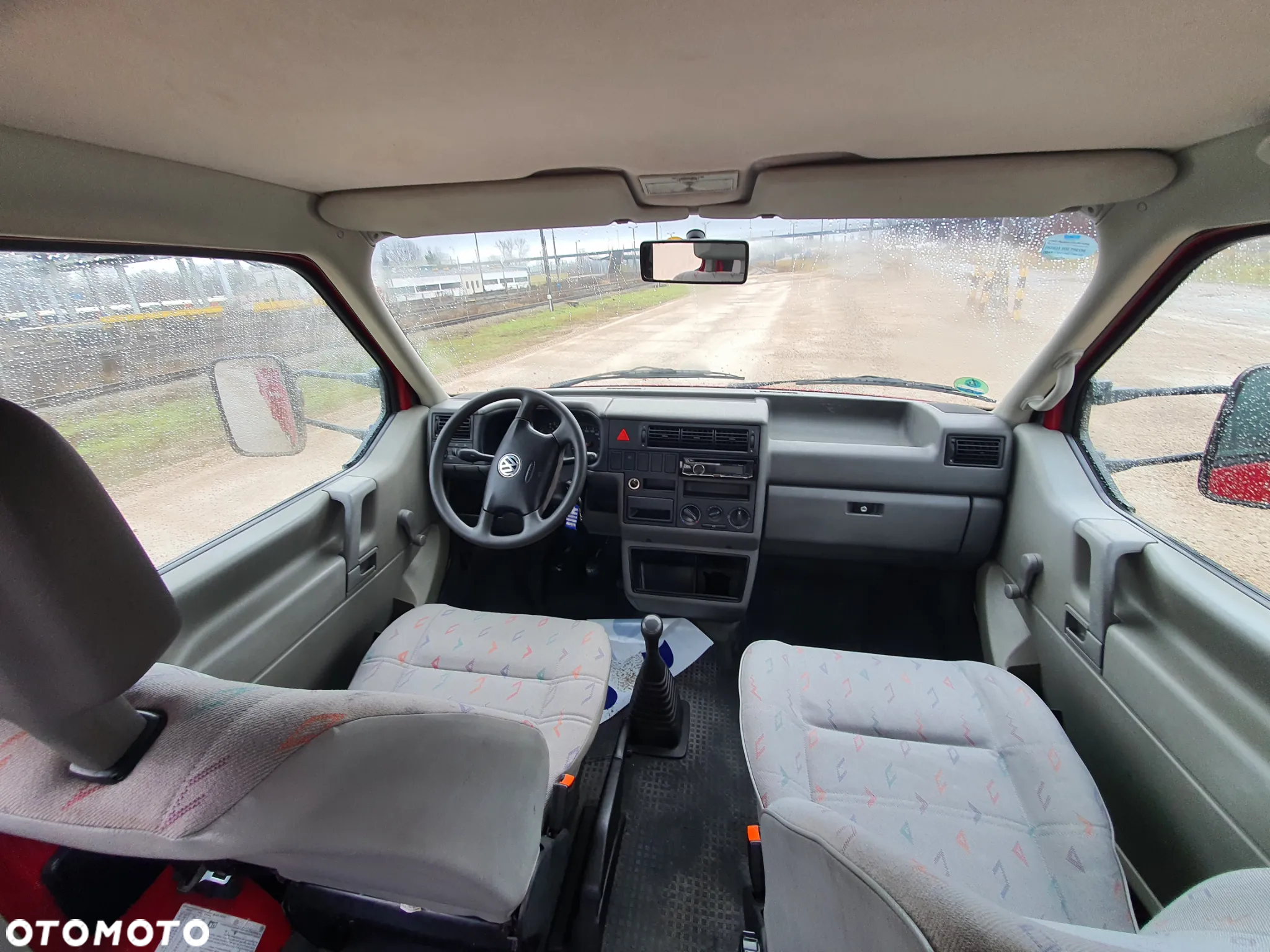 Volkswagen Transporter - 4