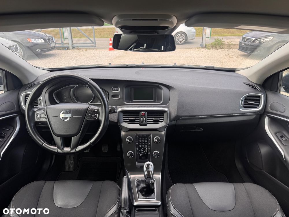 Volvo V40 D2 Kinetic - 27