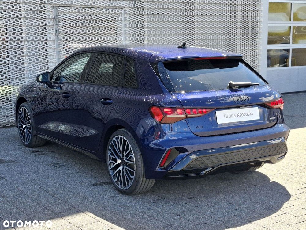 Audi A3 Sportback - 4