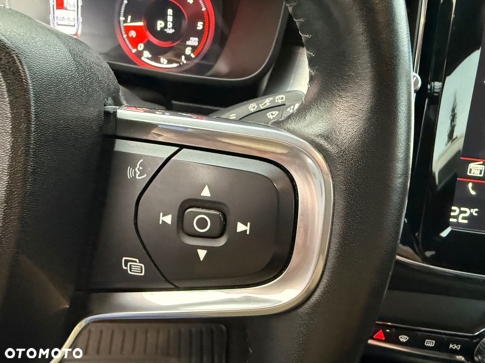 Volvo XC 40 D4 AWD - 17