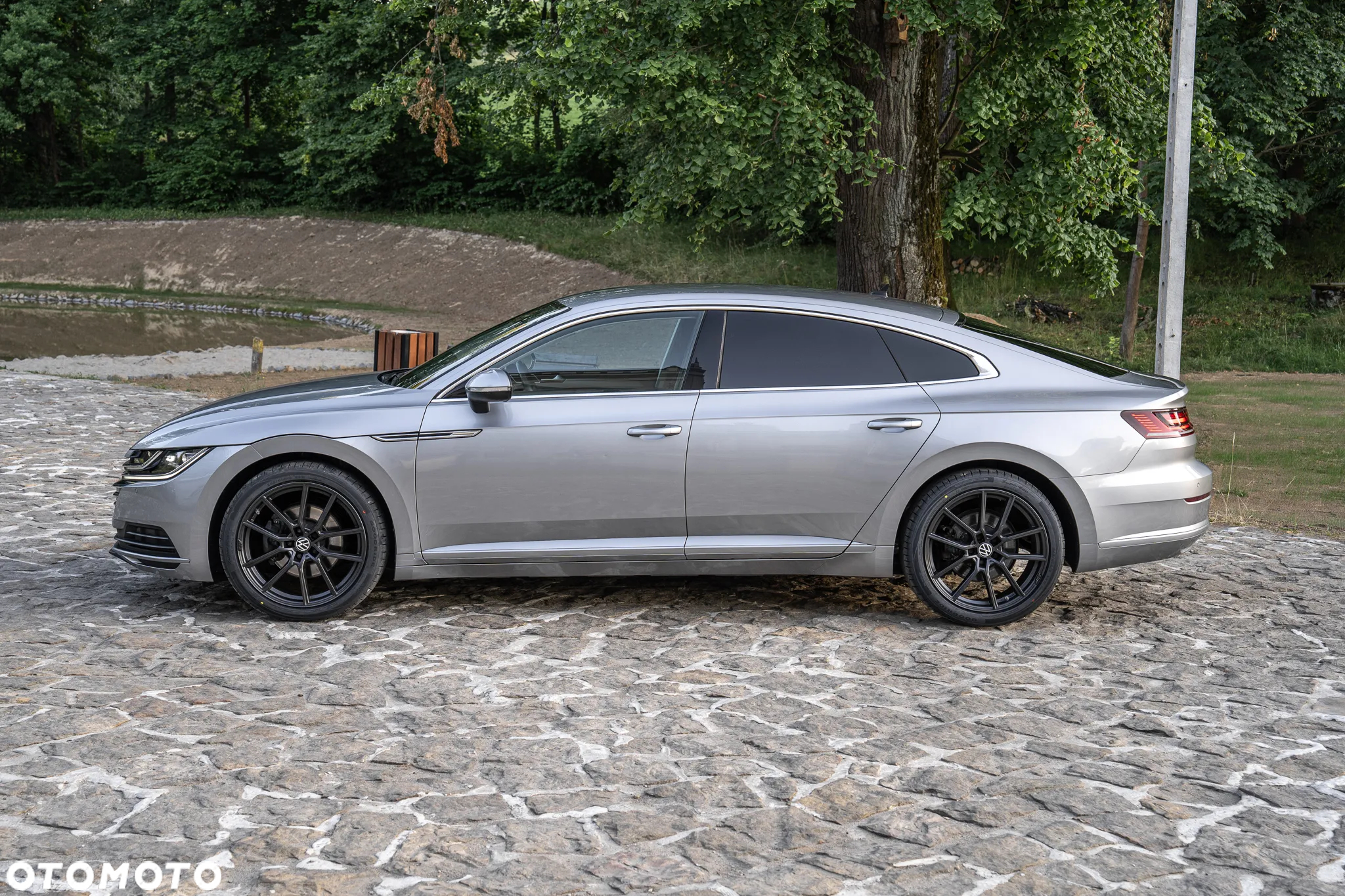 Volkswagen Arteon 2.0 TDI Essence DSG - 19