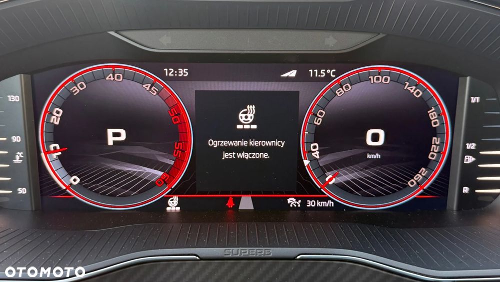 Skoda Superb 2.0 TDI SCR Sportline DSG - 27