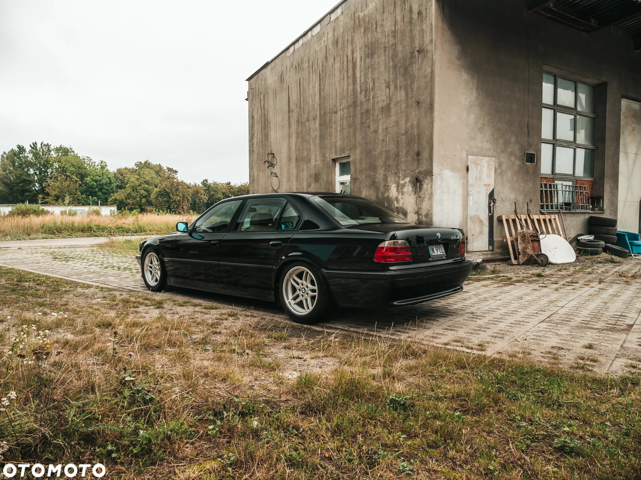 BMW Seria 7 740iL - 4