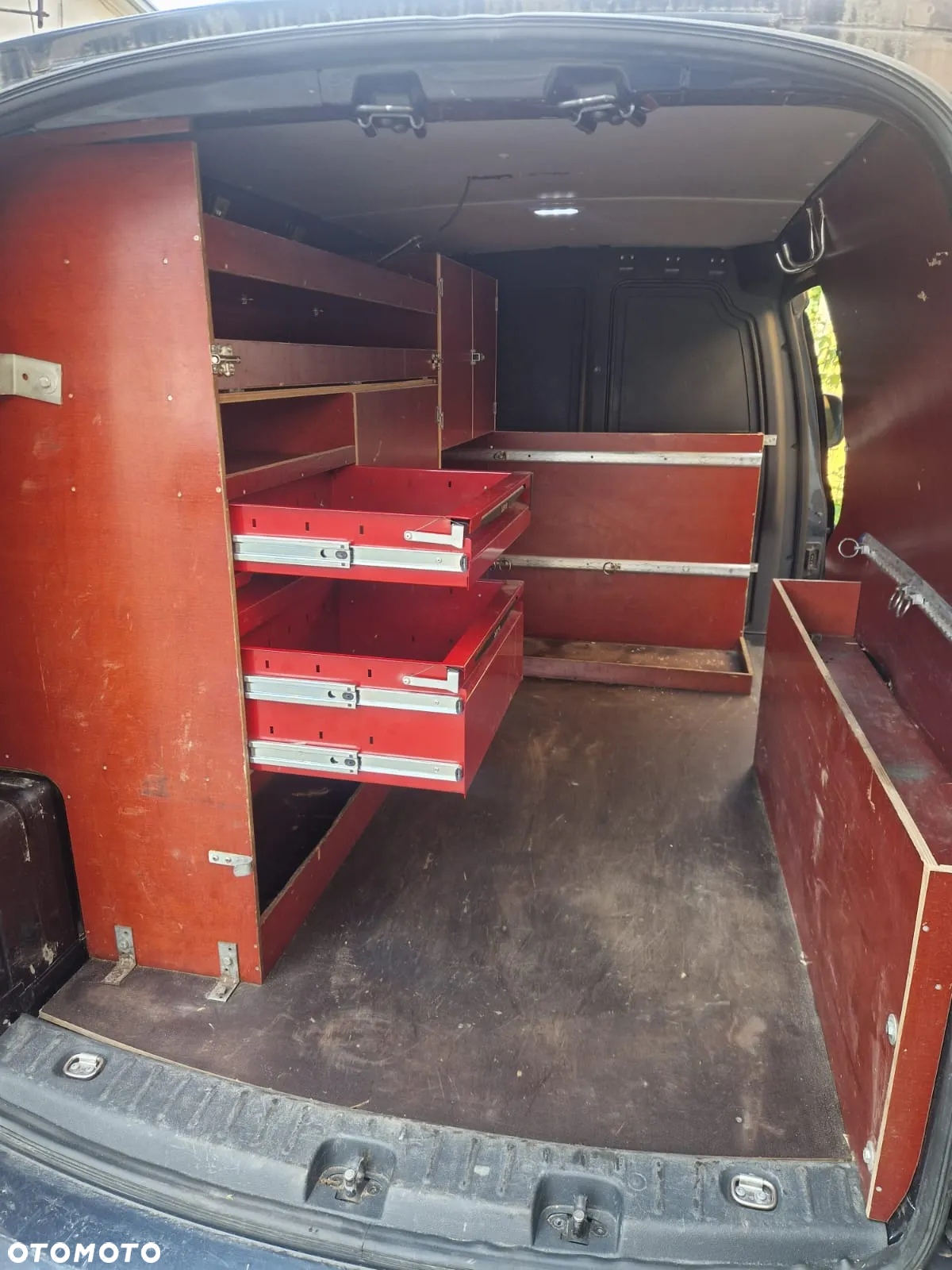 Volkswagen Caddy - 9