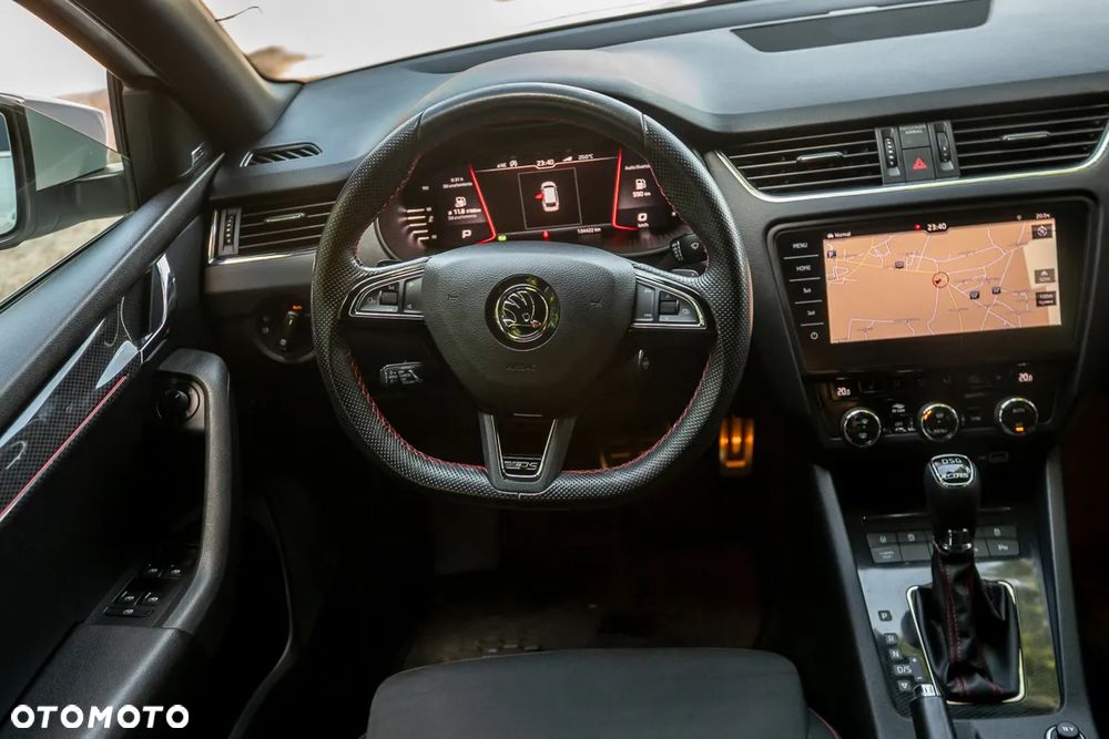 Skoda Octavia 2.0 TDI 4x4 DSG RS - 22