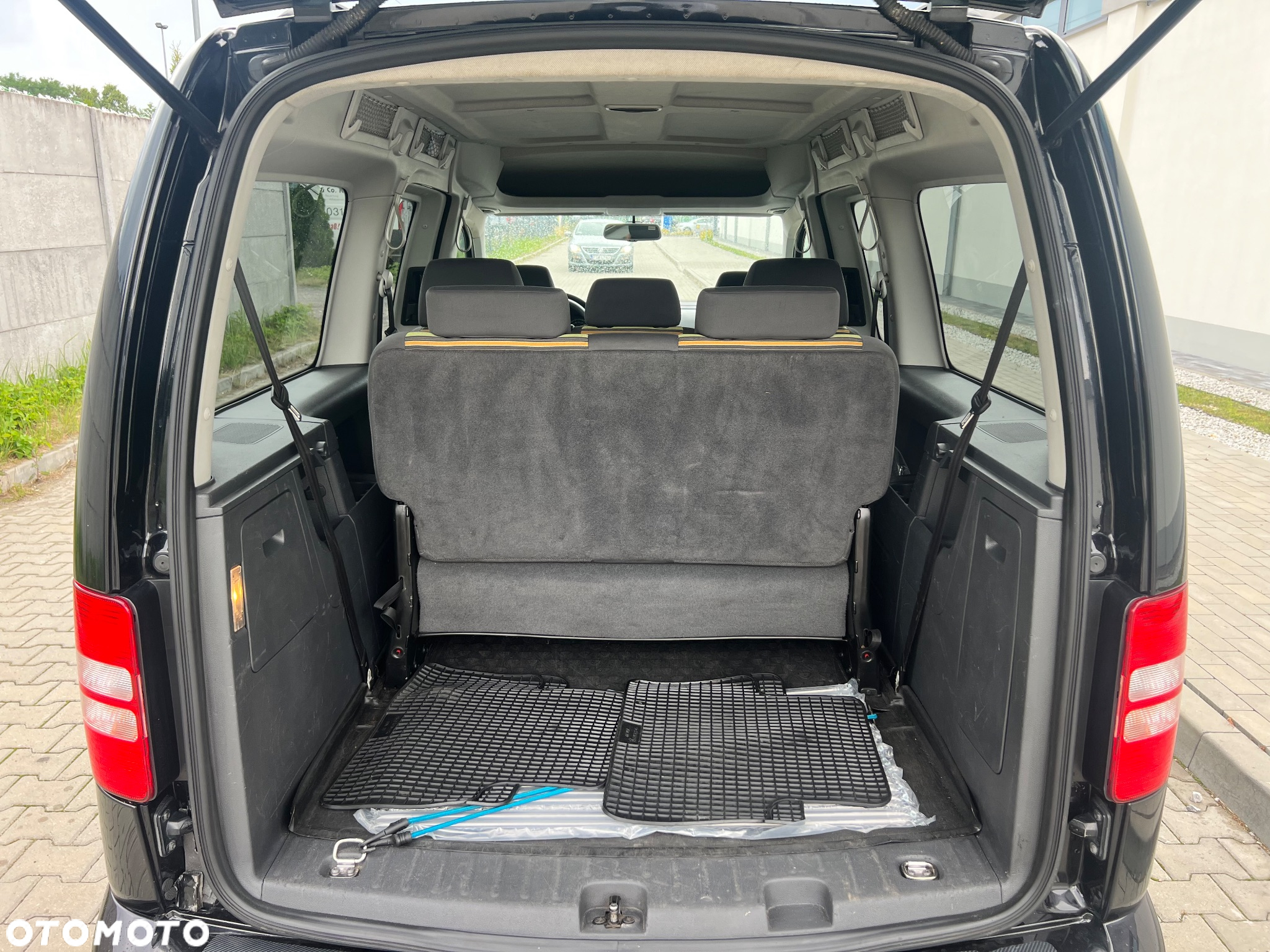 Volkswagen Caddy Maxi 1.6 TDI Comfortline DSG - 29