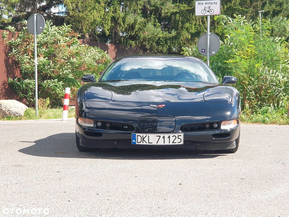 Chevrolet Corvette - 7