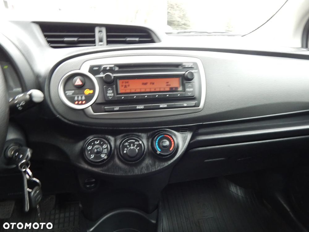Toyota Yaris 1.33 VVT-i Comfort - 22