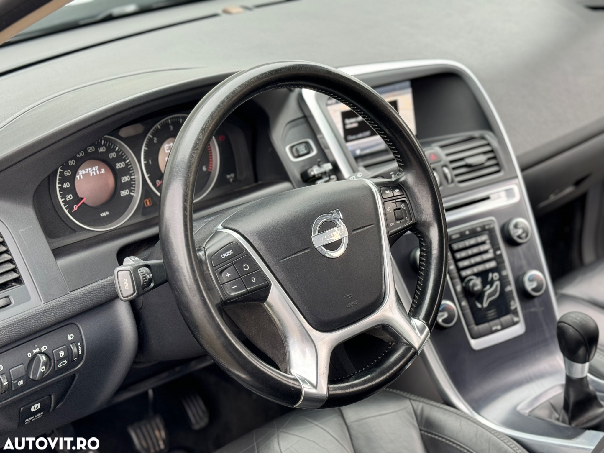 Volvo XC 60 D3 AWD Ocean Race - 34
